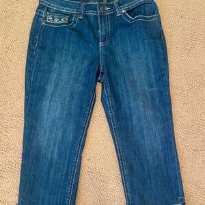 Roz & Ali Dark Blue Denim Capri Jeans